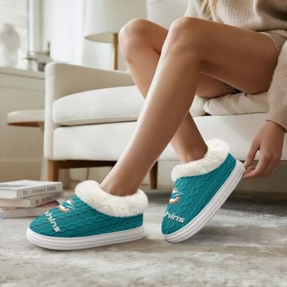 PREMIUM NFL X MIA EXCLUSIVE Fuzzy Slippers Limited Edition